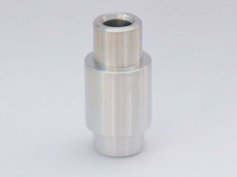 XL650 Mini Case Feeder Adapter